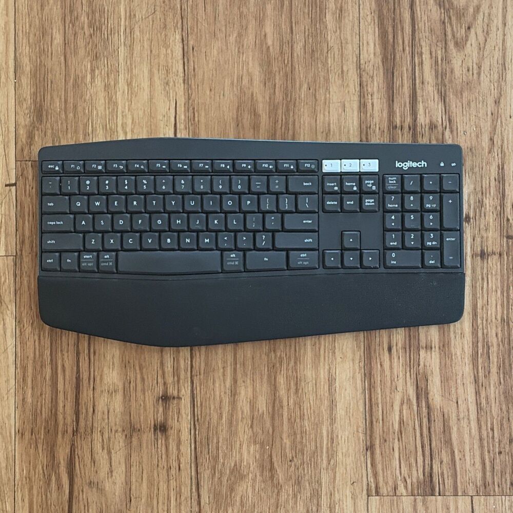 Logitech - K850 (MK850) Performance Full-size Wireless Keyboard - No dongle